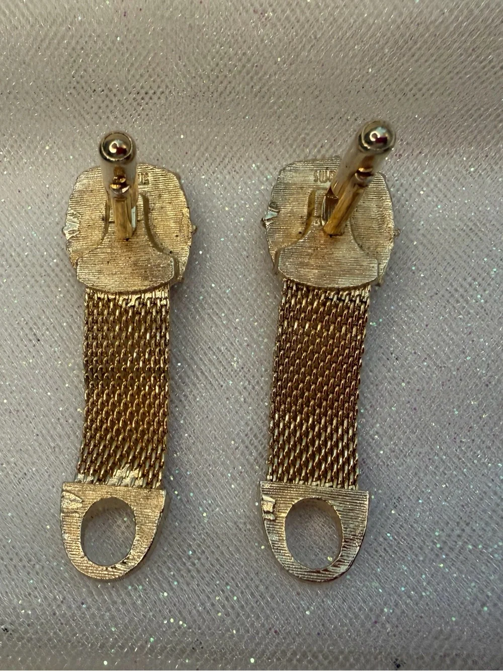 Gold-Tone Mesh Clip-On Swank Cufflink with Red Oval Stone